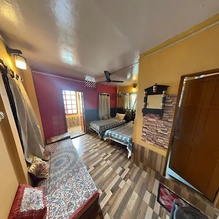 Calcutta Backpackers Homestay- For Travellers And Backpackers Exterior photo