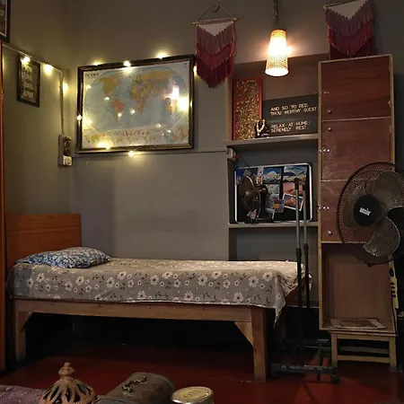 Calcutta Backpackers Homestay- For Travellers And Backpackers Room photo