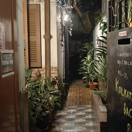 Calcutta Backpackers Homestay- For Travellers And Backpackers Exterior photo