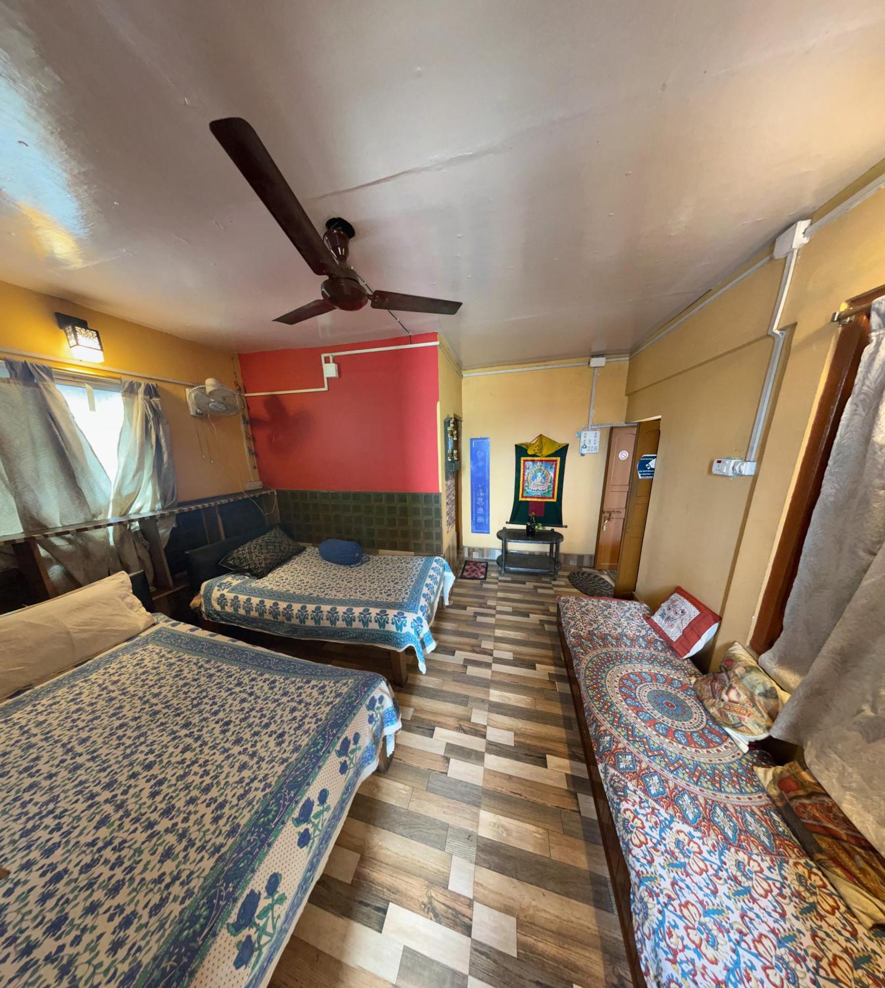 Backpackers Homestay- For Travellers And Backpackers Homestay Kolkata